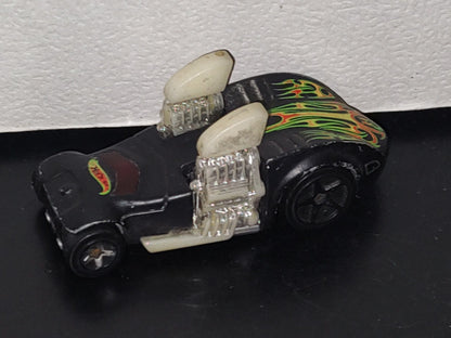 A5- Carro Hot Wheels: Twin Mill® Negro ©2003 Mattel Inc.