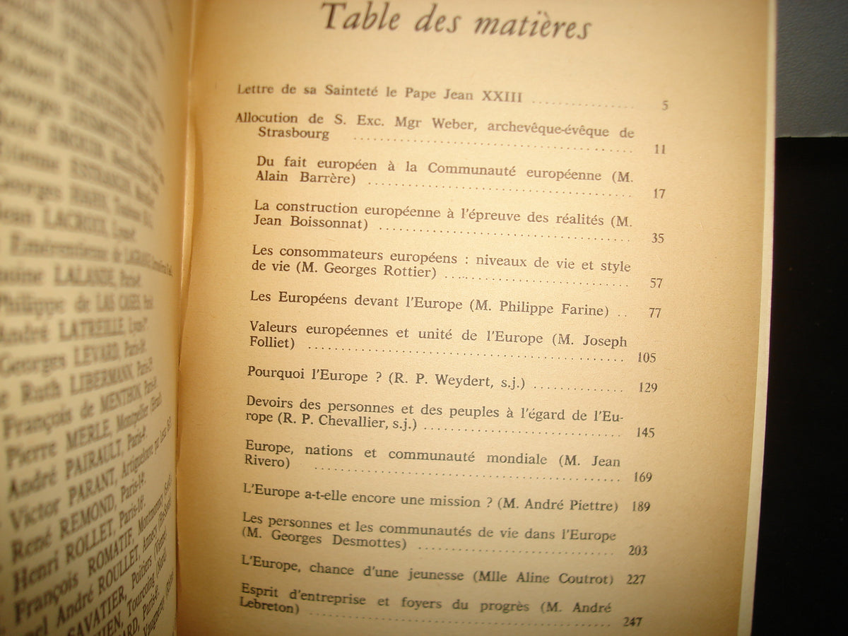 7- Francés - L'Europe Des Personnes Et Des Peuples