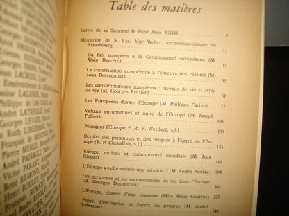 7- Francés - L'Europe Des Personnes Et Des Peuples