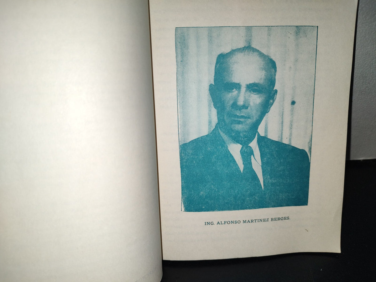 124- Uranio. Novela - Alfonso Martínez Berges - Impresora Del Suereste, Oaxaca, Oax. - 1970