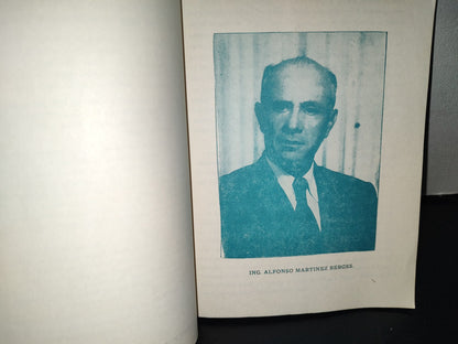 124- Uranio. Novela - Alfonso Martínez Berges - Impresora Del Suereste, Oaxaca, Oax. - 1970