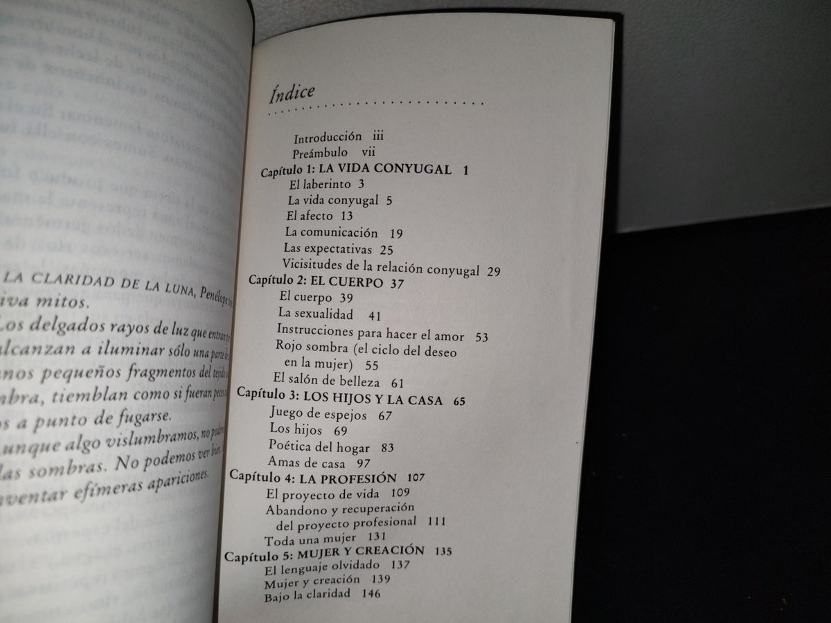 188- El Oficio De Amar - Carmen Villoro - Firmado