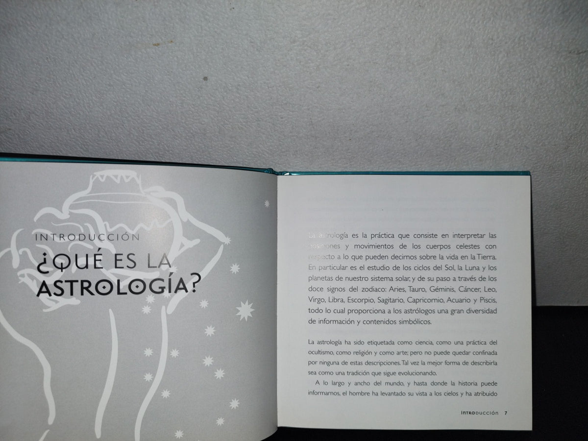 91- Acuario - Patty Greenally Y Cat Javor - Pearson / Alhambra - 2006