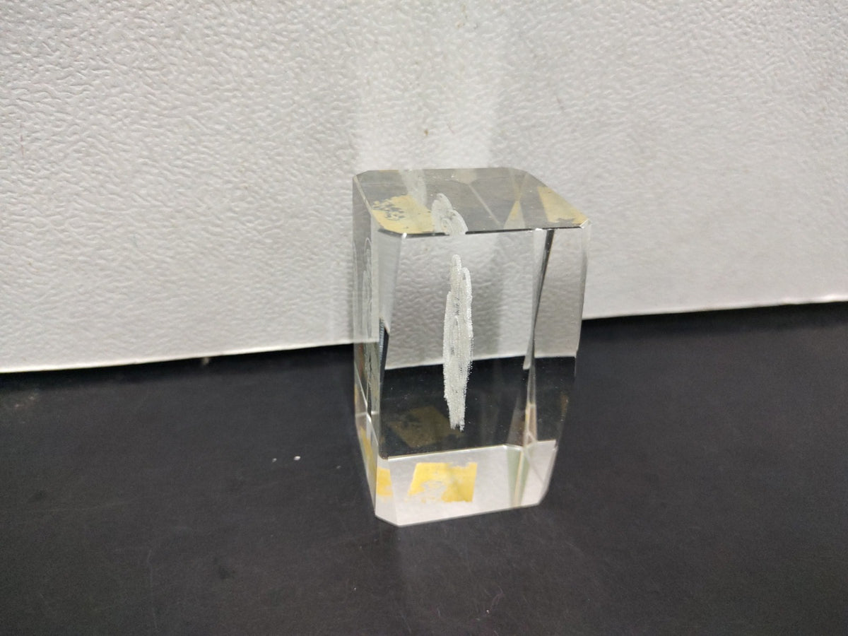 A3- Cubo De Cristal En Grabado Láser: La Sagrada Familia - 2000'S