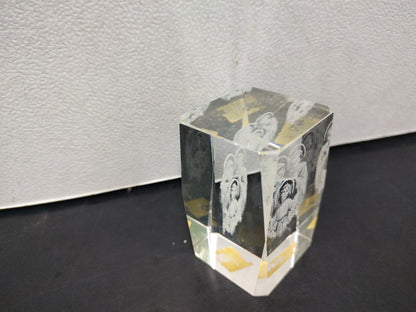 A3- Cubo De Cristal En Grabado Láser: La Sagrada Familia - 2000'S