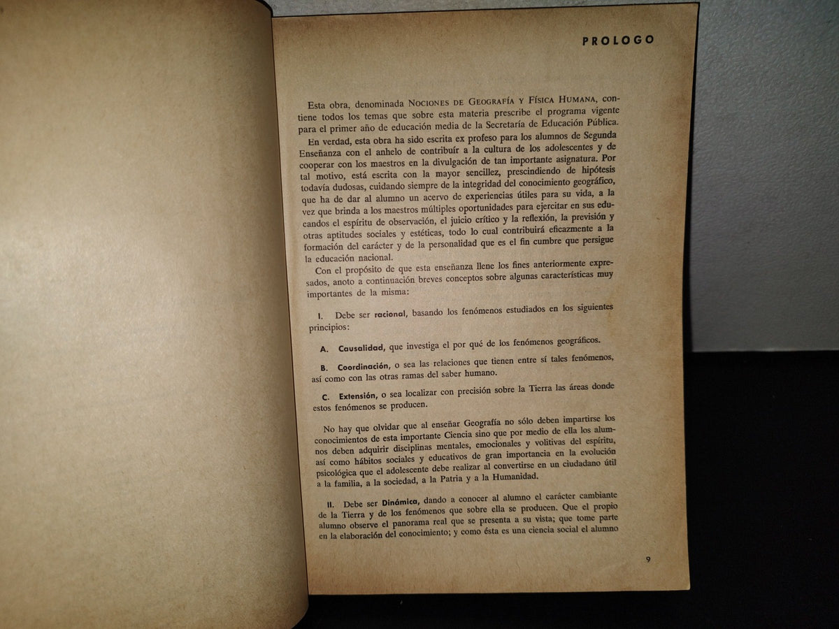 118- Nociones De Geografía Física Y Humana - María De La Luz Salazar Y Salazar