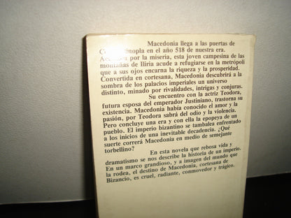 7- Macedonia, Cortesana De Bizancio - Francis Fevre