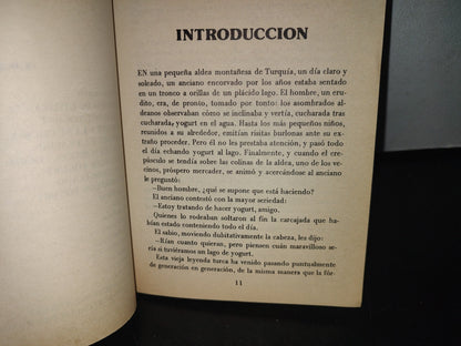 101- El Milagroso Yogurt. 100 Formas De Usarlo - Biblioteca Natura. Editorial Posada