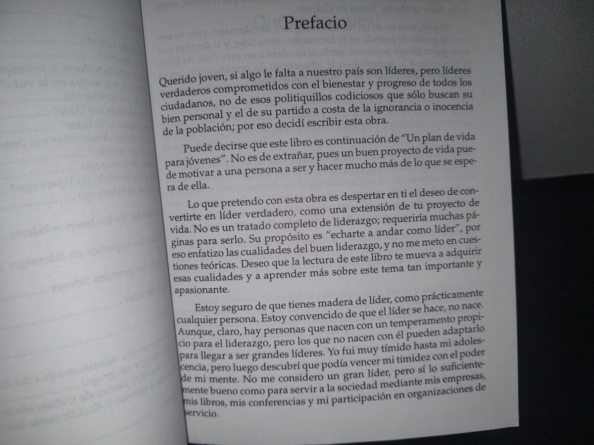 34- Un Plan De Formación En Liderazgo Para Jóvenes - Luis Castañeda