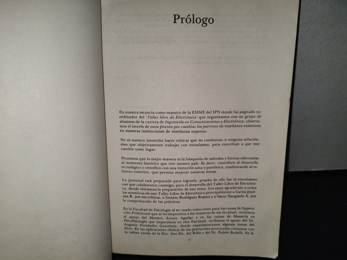 145- El Osciloscopio Y Sus Aplicaciones - Ángel R. Zapata Ferrer - Limusa. 1A. Ed. 1985