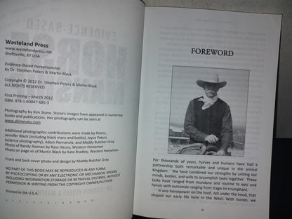 209- Equitación. Evidence-Based Horsemanship - Dr. Stephen Peters & Martin Black - Firmado