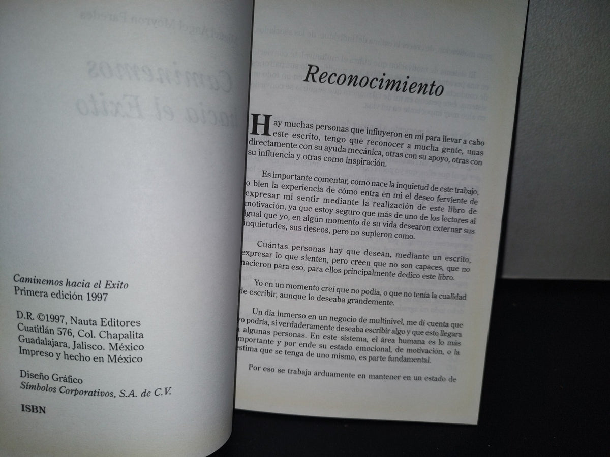 85- Caminemos Hacia El Éxito - Miguel Ángel Moyrón Paredes - Primera Edición 1997