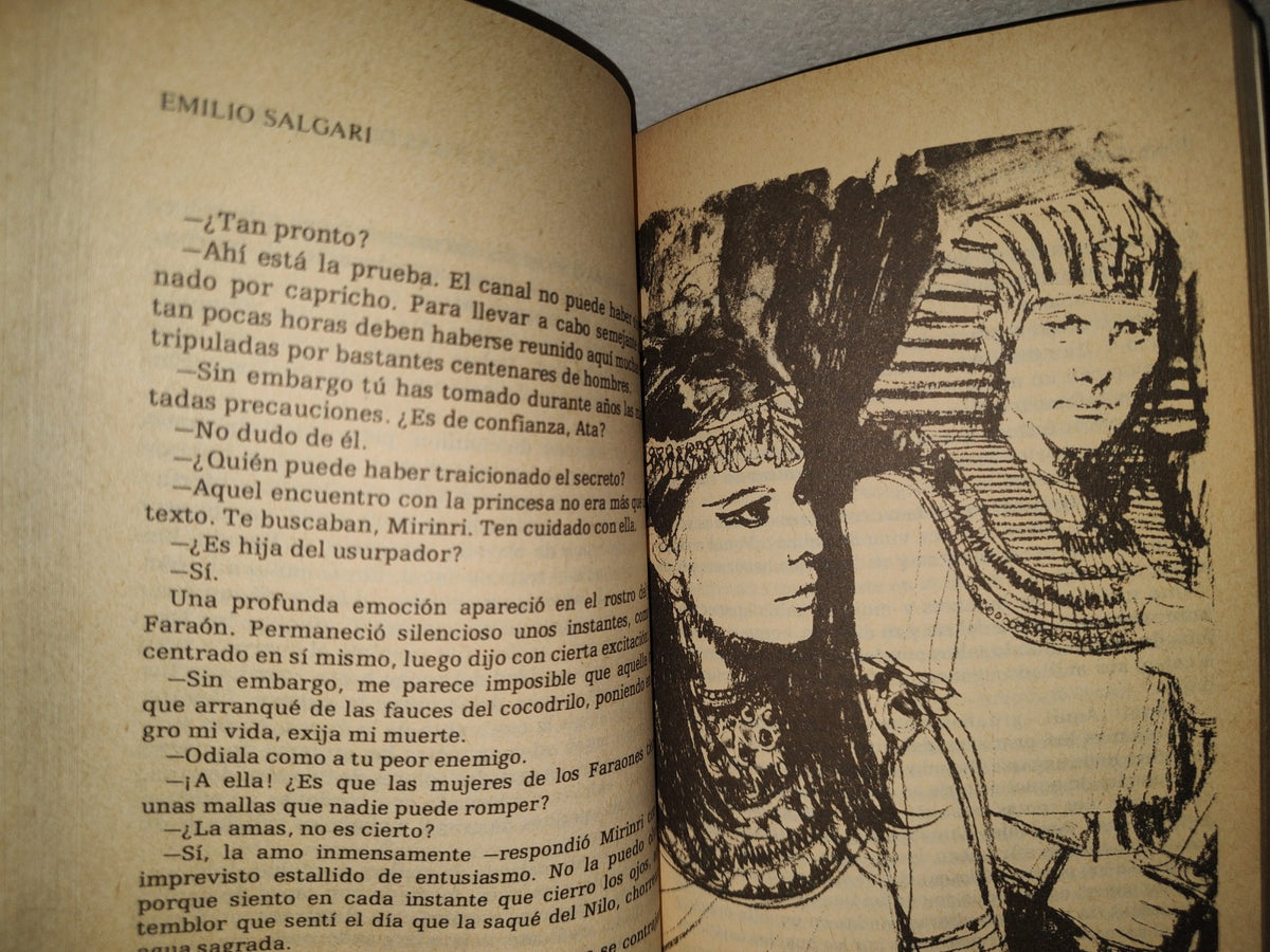 151- Emilio Salgari: Las Hijas De Los Faraones - Ediciones Orbis, S. A. - 1987