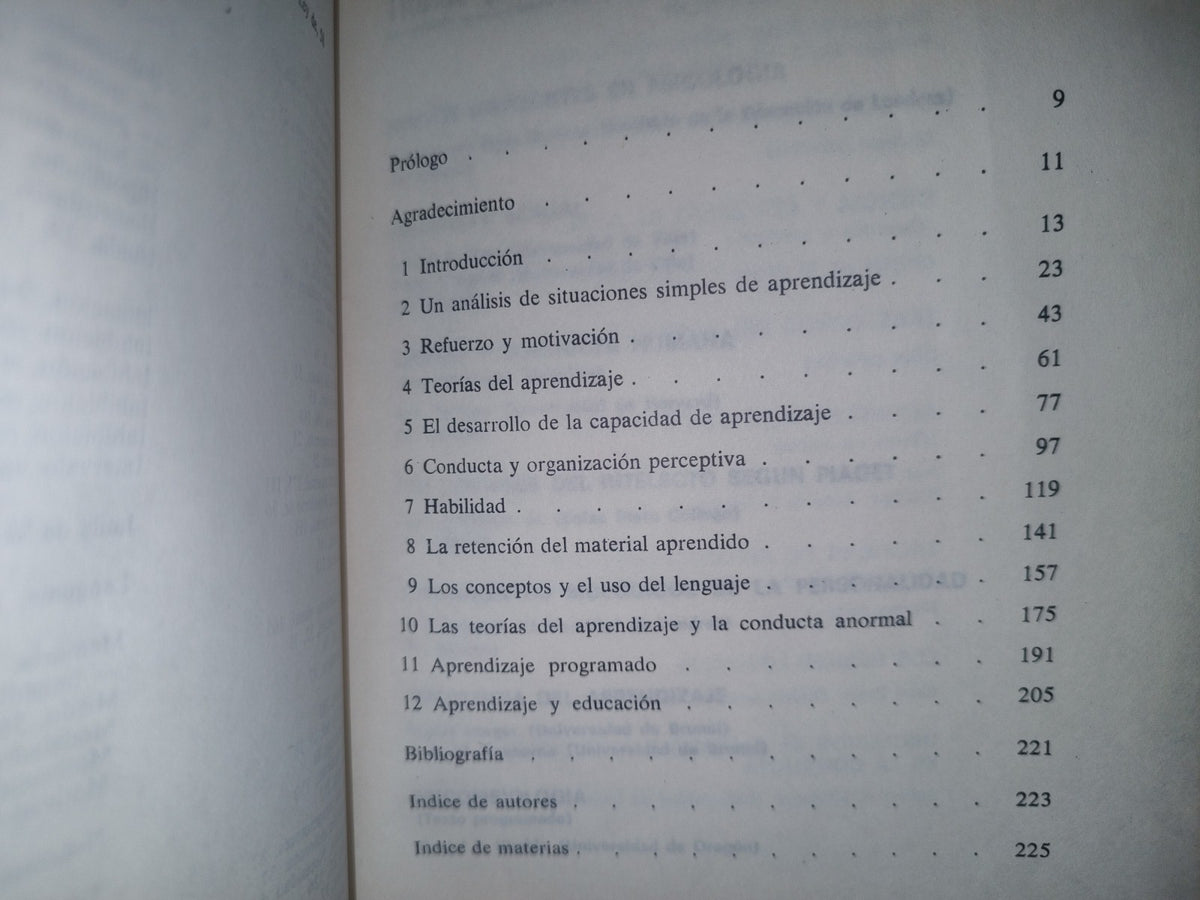 34- Psicología Del Aprendizaje - R. Borger, A. E. M. Seaborne