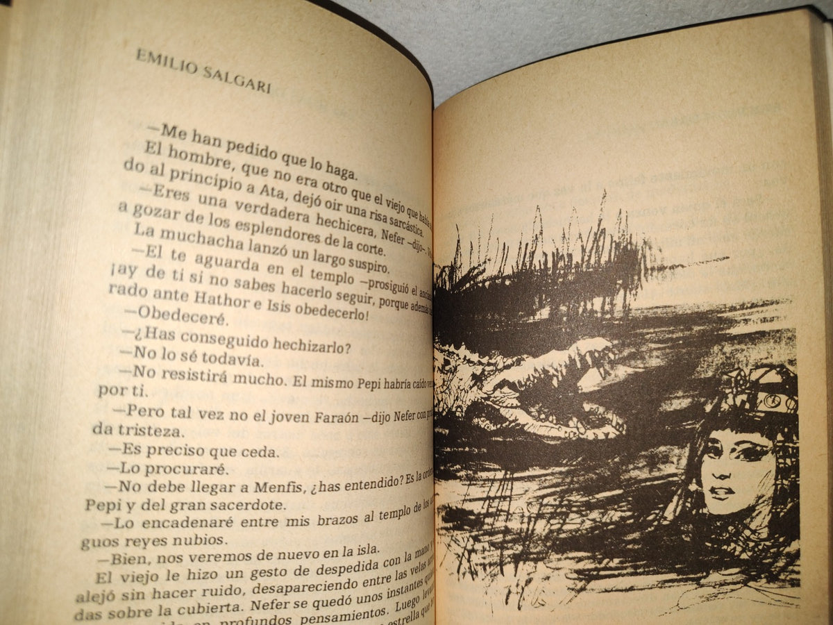 151- Emilio Salgari: Las Hijas De Los Faraones - Ediciones Orbis, S. A. - 1987