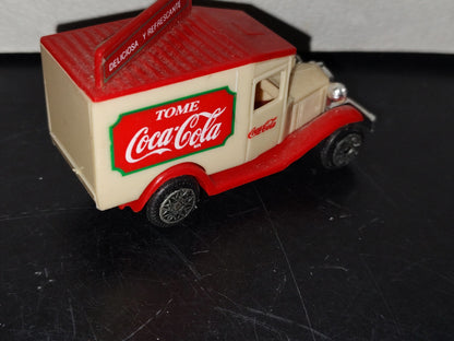 A6- Camioncito Coca Cola Vintage. Rojo Y Beige - 90's