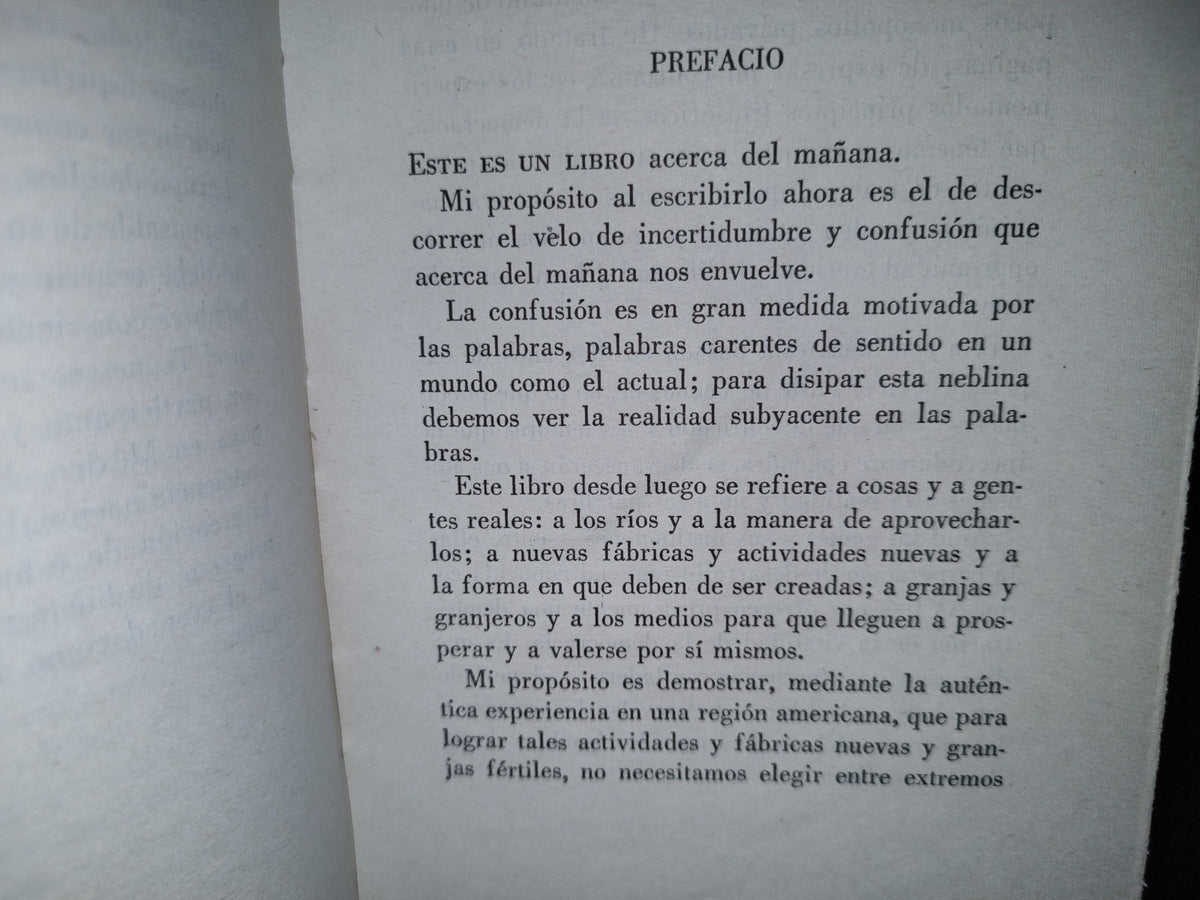 64- A. V. T. La Democracia En Marcha (Democracy On The March) - David E. Lilienthal - 1946