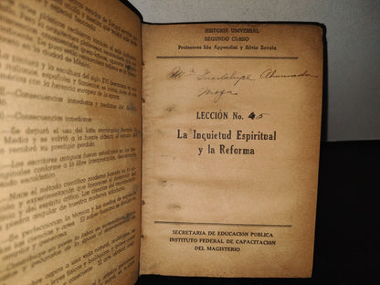 85- Historia Universal. Segundo Curso. El Descubrimiento De América / La Inquietud Espiritual Y La Reforma / La Revolución Francesa / El Imperio Napoleónico / Independencia De Las Colonias Iberoamericanas Y Otros Temas... -Sep, 50'S