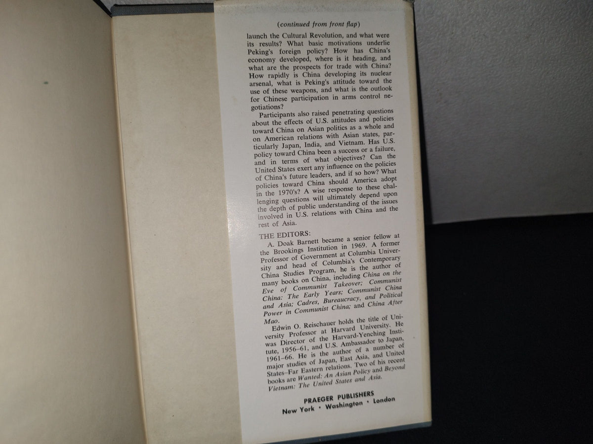 23- The United States & China. The Next Decade - A. Doak Barnett - 1970