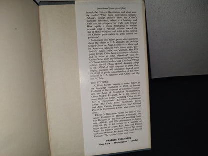 23- The United States & China. The Next Decade - A. Doak Barnett - 1970