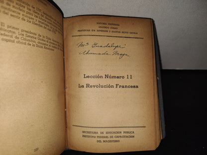 85- Historia Universal. Segundo Curso. El Descubrimiento De América / La Inquietud Espiritual Y La Reforma / La Revolución Francesa / El Imperio Napoleónico / Independencia De Las Colonias Iberoamericanas Y Otros Temas... -Sep, 50'S
