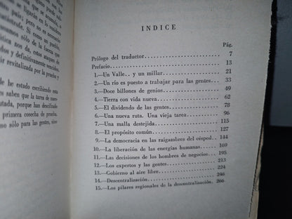 64- A. V. T. La Democracia En Marcha (Democracy On The March) - David E. Lilienthal - 1946