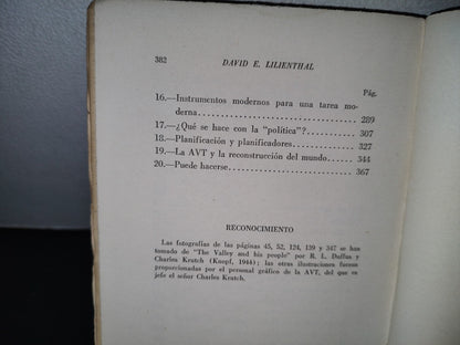 64- A. V. T. La Democracia En Marcha (Democracy On The March) - David E. Lilienthal - 1946