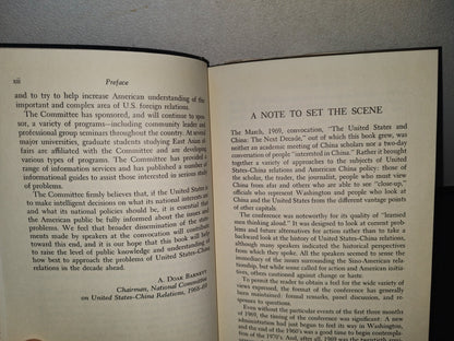 23- The United States & China. The Next Decade - A. Doak Barnett - 1970