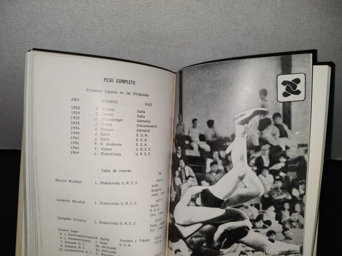 65- México 68. Manual Deportivo Olímpico. Primera Edición En Español - 1968