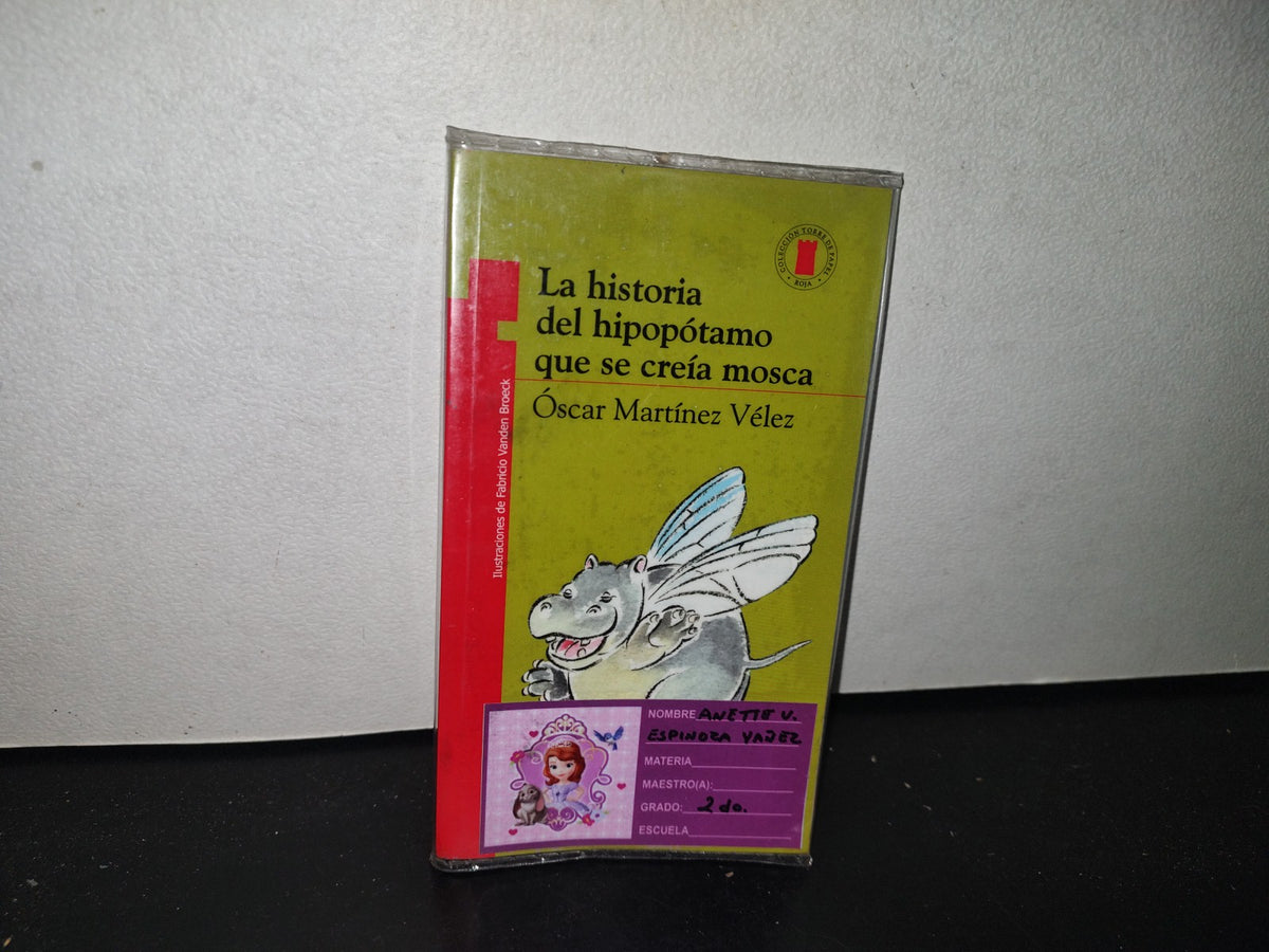 84- La Historia Del Hipopótamo Que Se Creía Mosca - Óscar Martínez Vélez - 2012