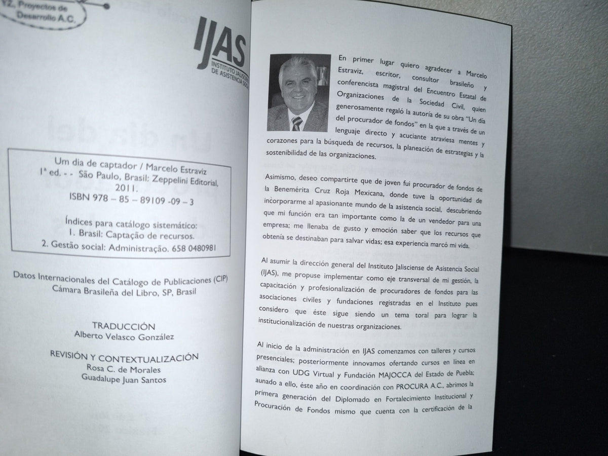 124- Un Día Del Procurador De Fondos - Marcelo Estraviz - 1A. Edición 2014