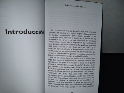 124- Un Día Del Procurador De Fondos - Marcelo Estraviz - 1A. Edición 2014