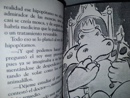 84- La Historia Del Hipopótamo Que Se Creía Mosca - Óscar Martínez Vélez - 2012