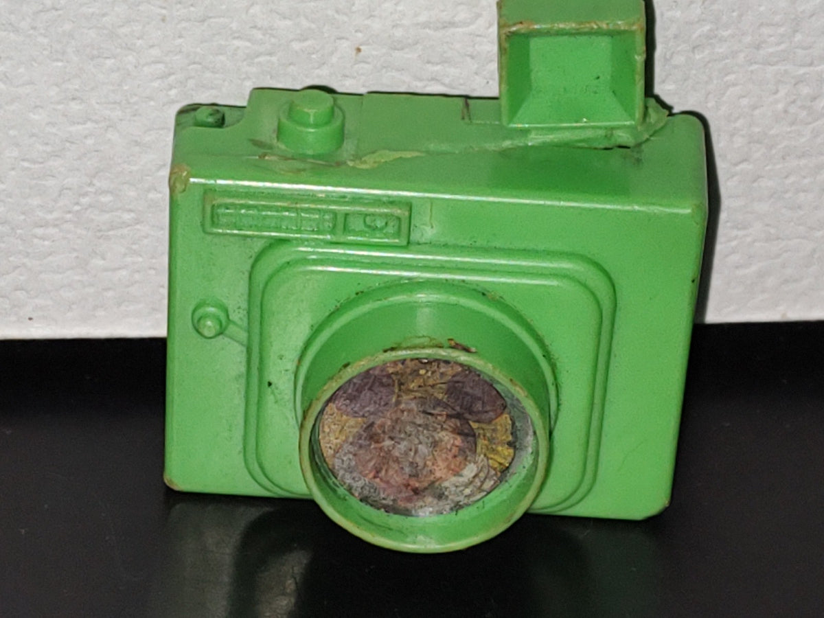 A5- Sacapuntas Vintage Verde. Con Forma De Cámara Fotográfica - 90'S