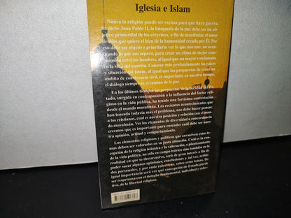 68- Iglesia E Islam - A. Roest-Crollius, H. Bürkle, A. Molina - Primera Edición, Enero 2002