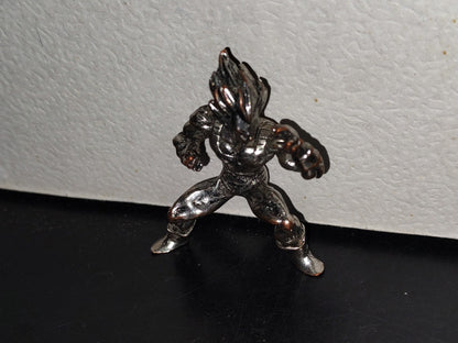 A6- Figura De Metal De Dragon Ball: Vegeta