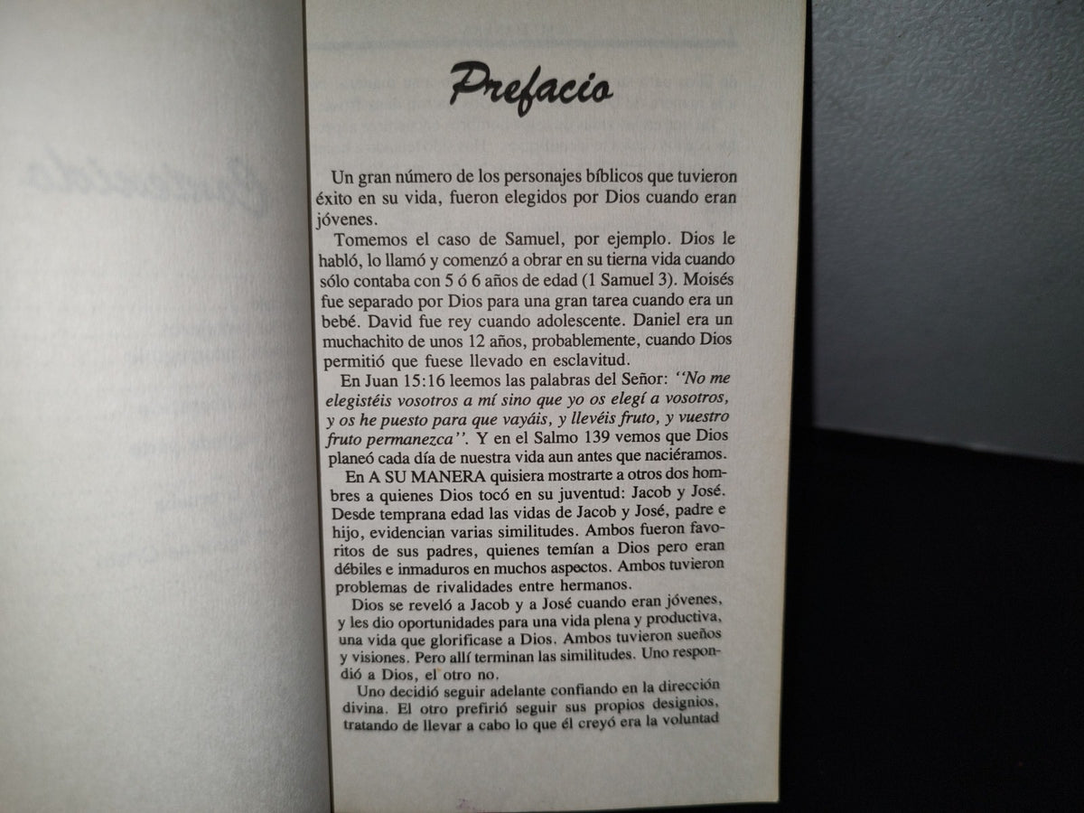 139- A Su Manera. El Camino De Dios Hacia La Cumbre - Luis Palau - 1992
