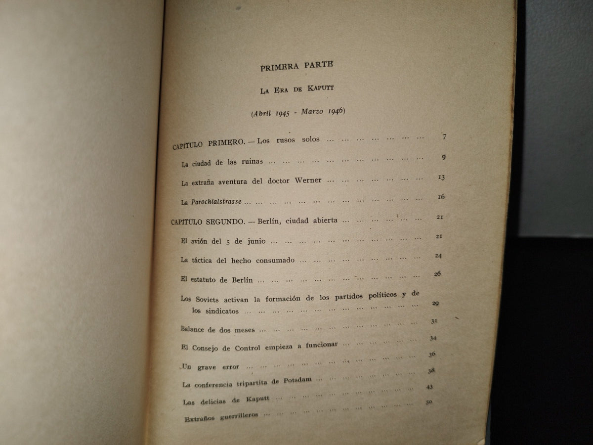 65- La Cuestión De Berlín (1945-1959) - J. Robichon Y J. V. Ziegelmeyer - Primera Edición 1960
