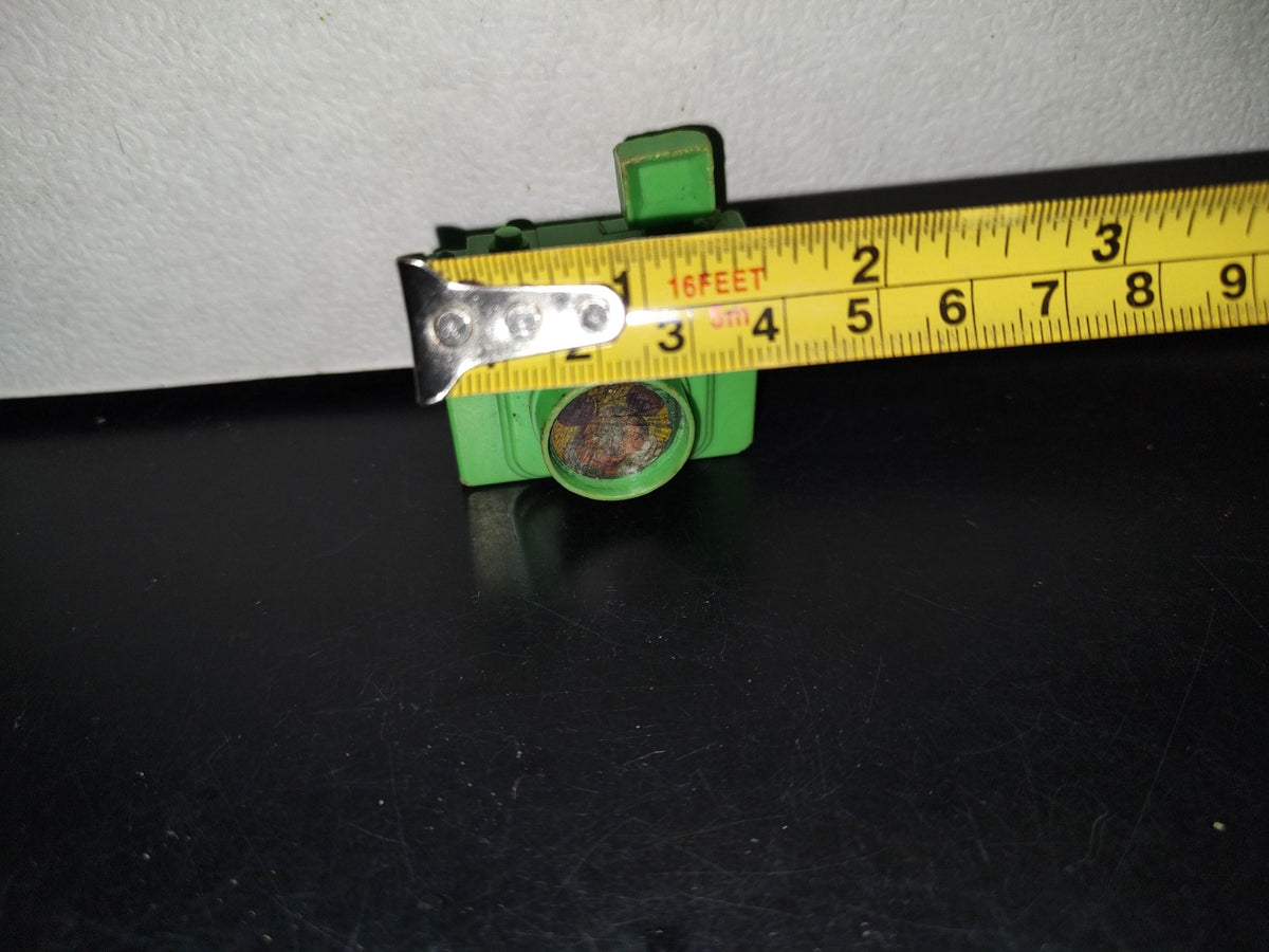 A5- Sacapuntas Vintage Verde. Con Forma De Cámara Fotográfica - 90'S