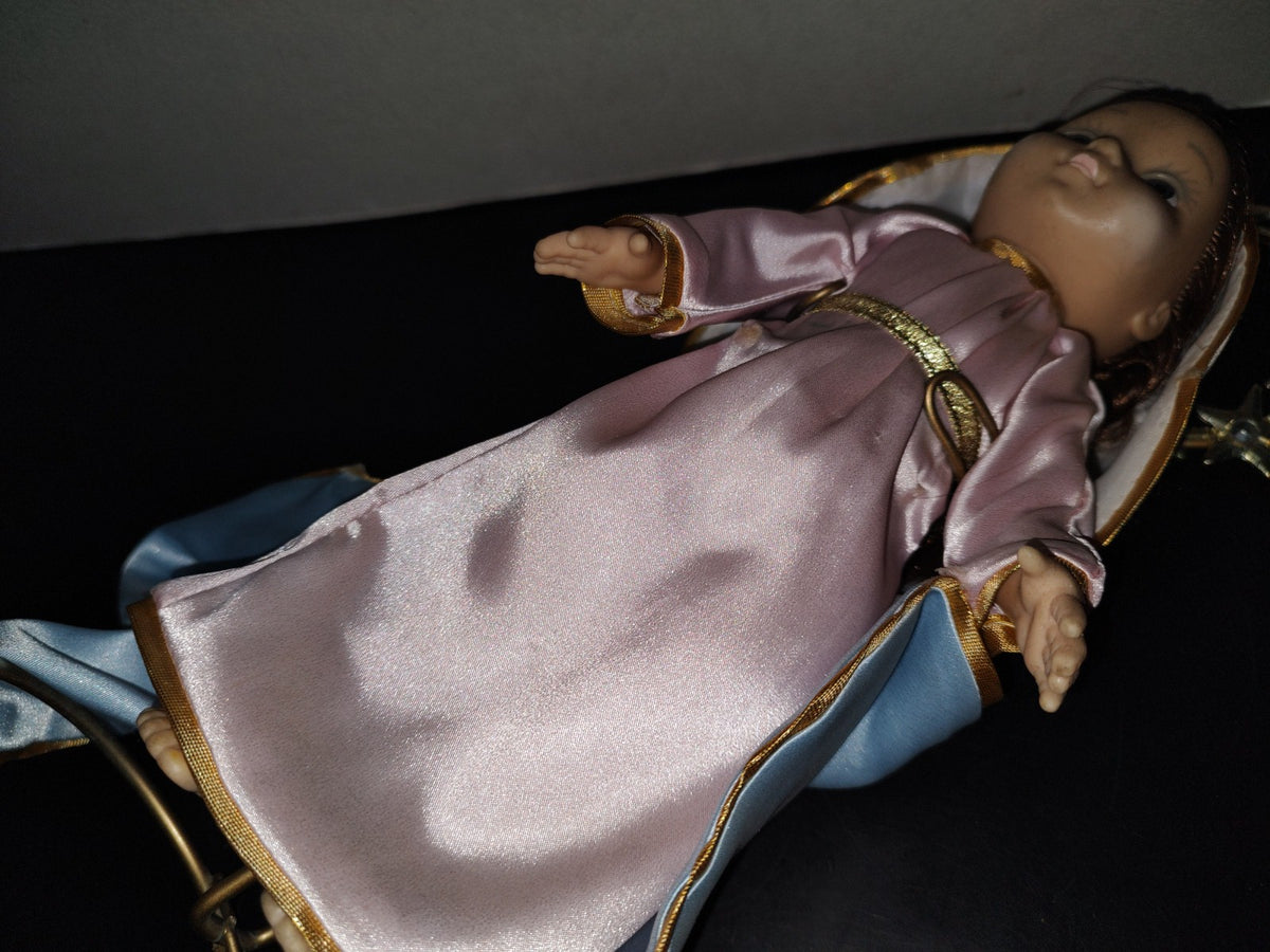 A6- Muñeca Con Representación De La Virgen María