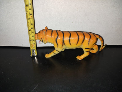 A5- Tigre De Plástico Macizo - 2000'S