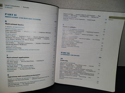 219- Organizational Behavior. Human Behvior At Work - John W. Newstrom / Keith Davis