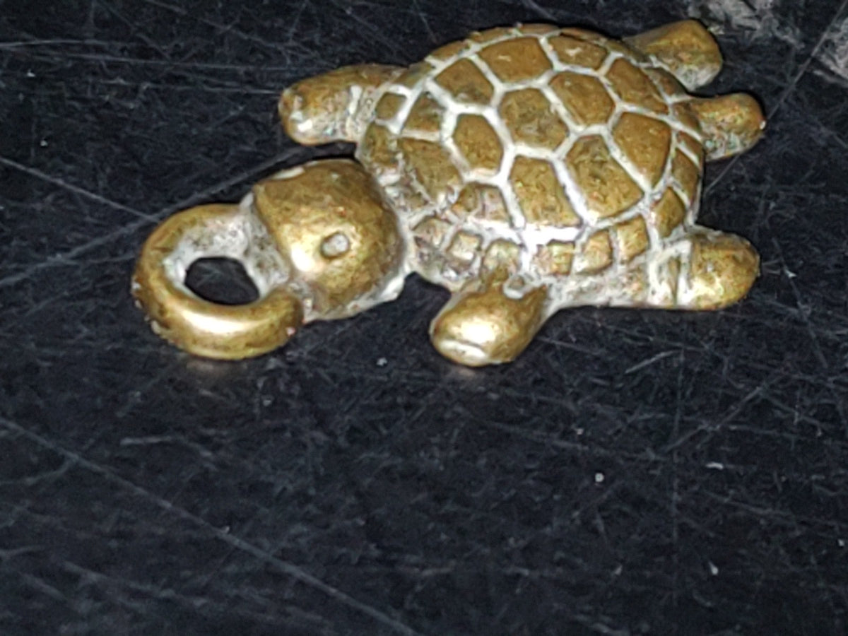 A5- Antiguo Mini Dije De Bronce En Forma De Tortuga - 70's