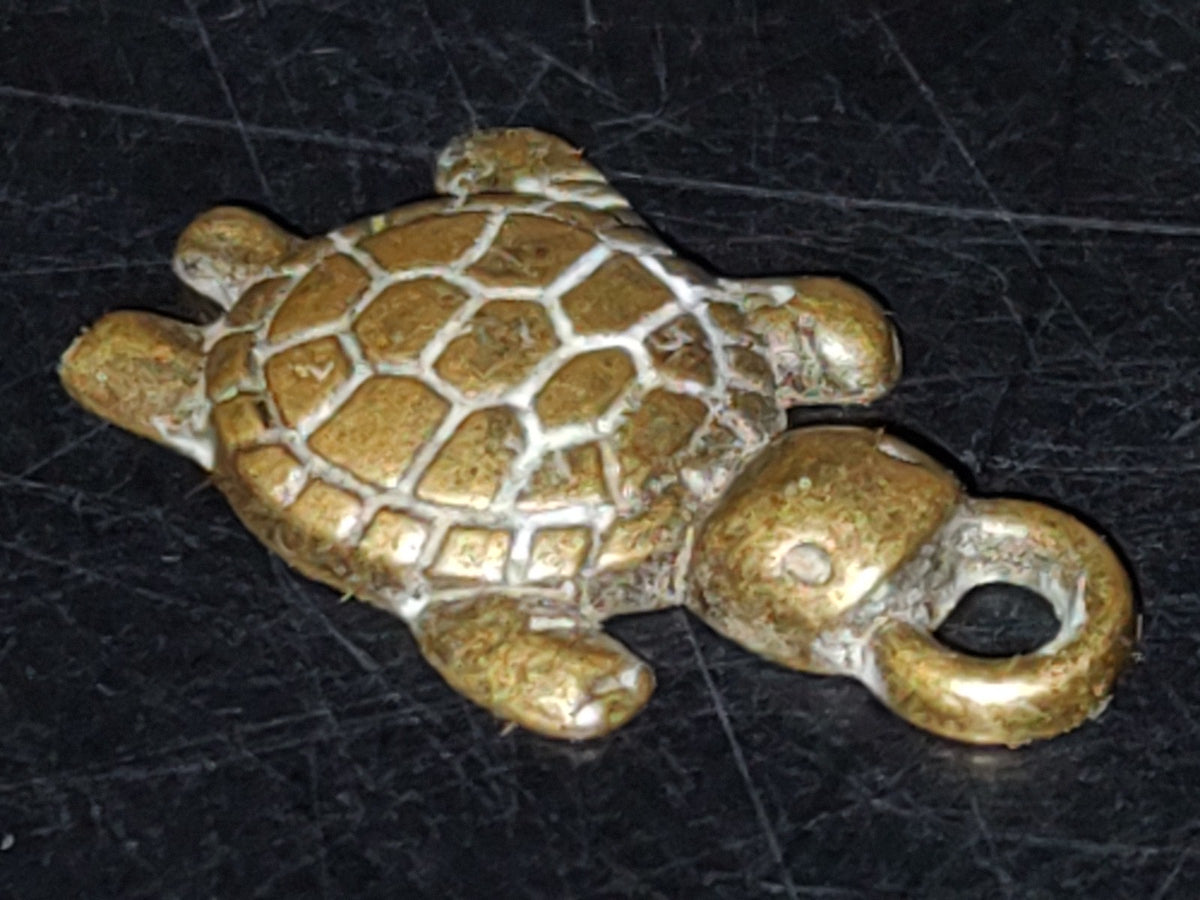 A5- Antiguo Mini Dije De Bronce En Forma De Tortuga - 70's