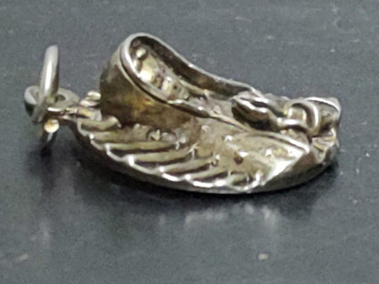 A5- Dije De Metal En Relieve Con La Virgen De Guadalupe - 70's - 80's