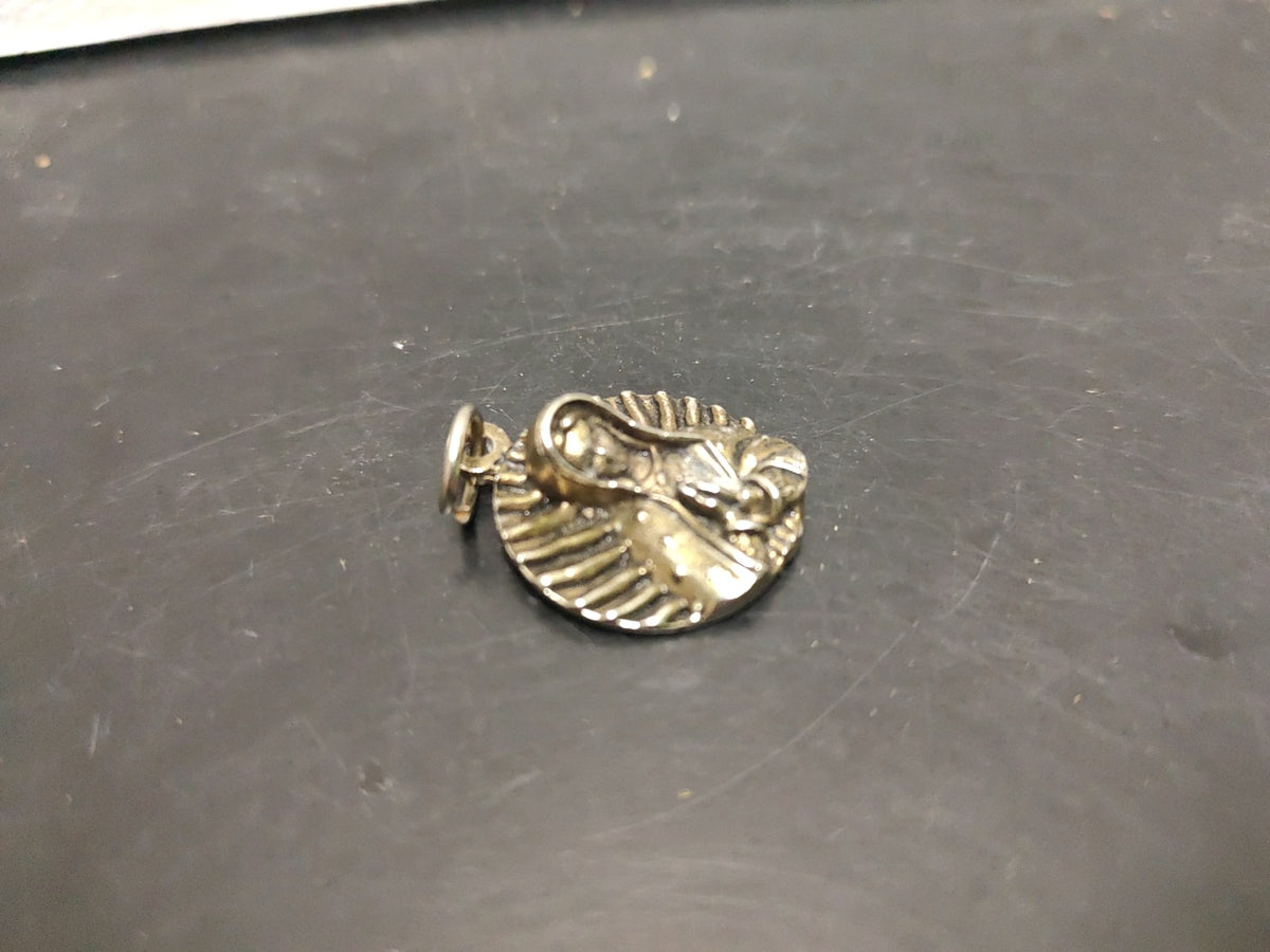 A5- Dije De Metal En Relieve Con La Virgen De Guadalupe - 70's - 80's
