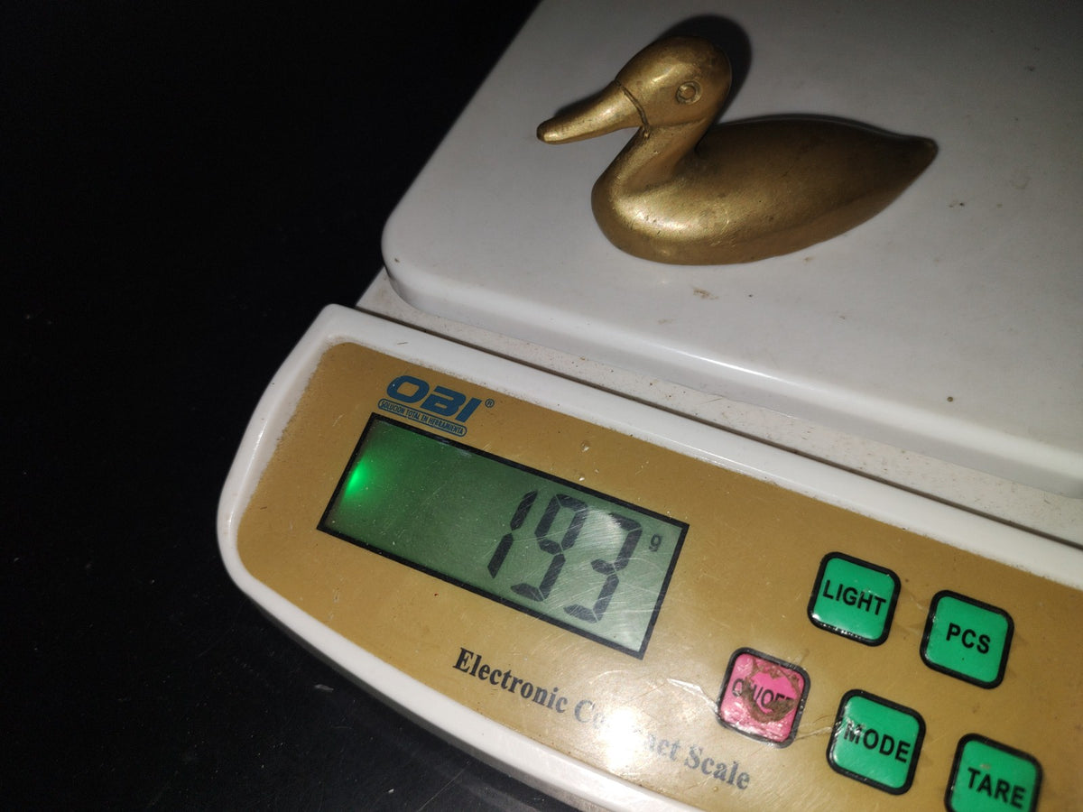 A5- Figura Maciza De Bronce: Pato Echado - 70's