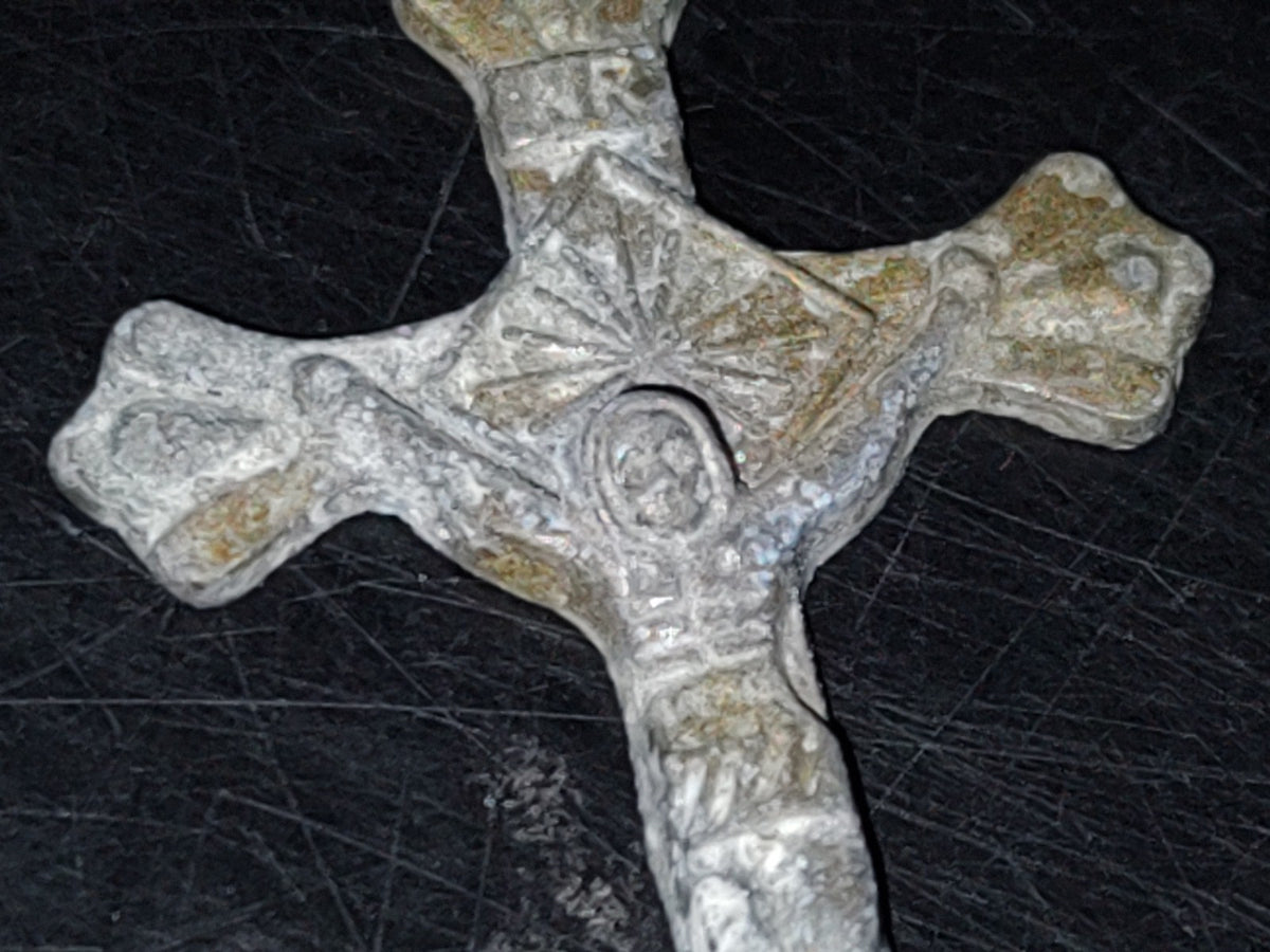 A5- Dije Crucifijo De Metal - 60'S - 70'S
