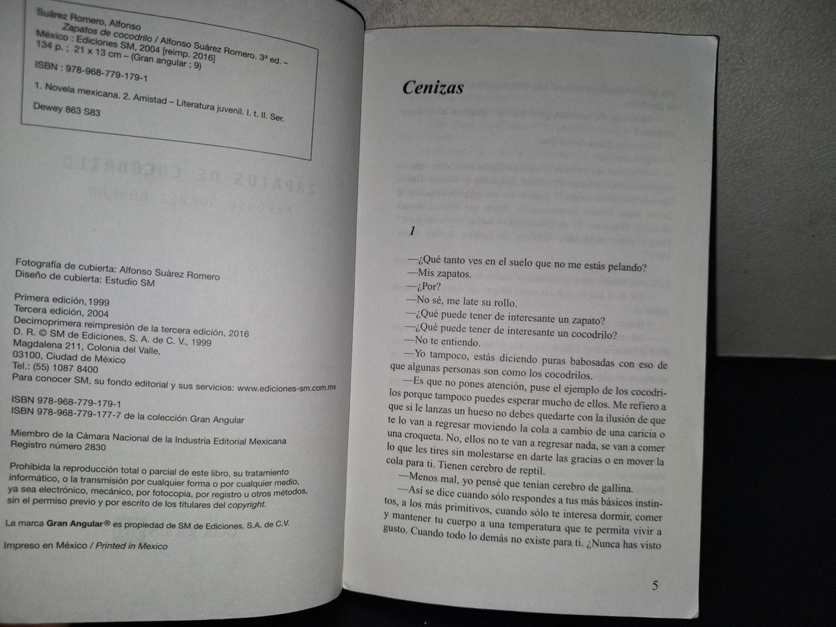 200- Zapatos De Cocodrilo - Alfonso Suárez Romero. Ediciones Sm, 2004