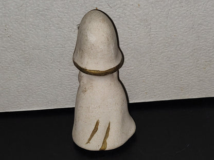 A7- Pequeña Figurilla De Cerámica Vintage: Monja Con Rosario - 1982